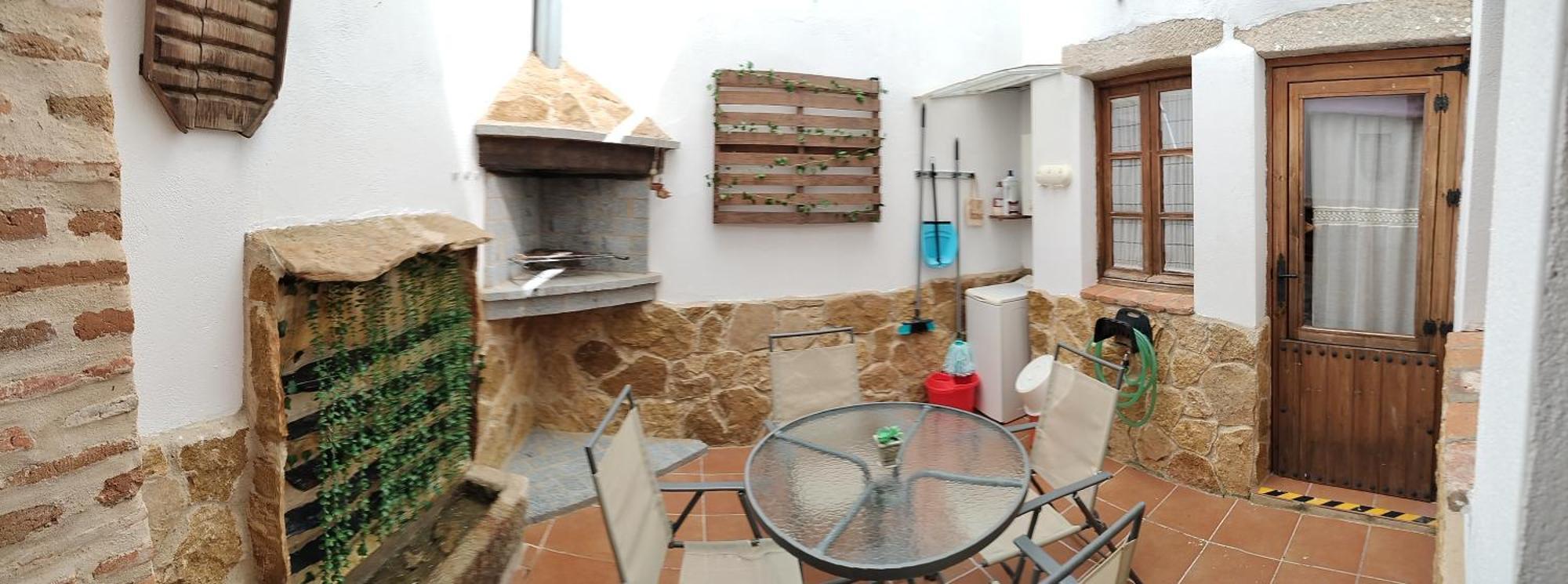 La Casina De Carmina * Arroyomolinos de Montanchez